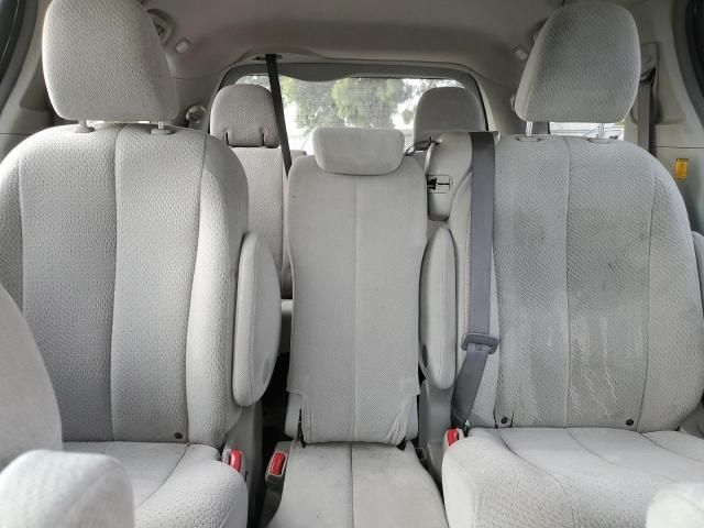 2011 Toyota Sienna LE