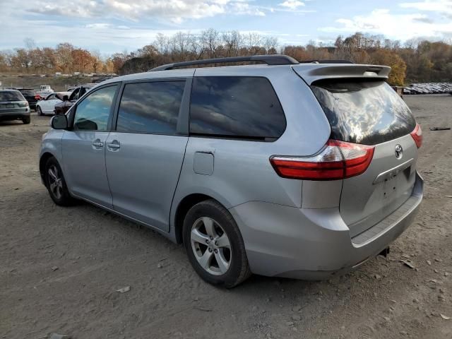 2015 Toyota Sienna LE