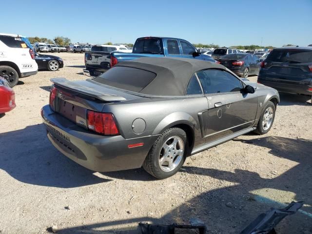 2004 Ford Mustang