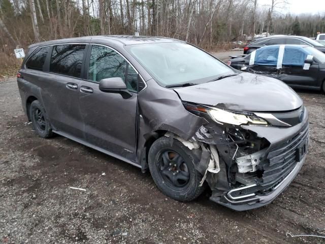 2021 Toyota Sienna LE