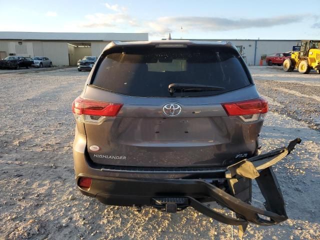 2019 Toyota Highlander SE