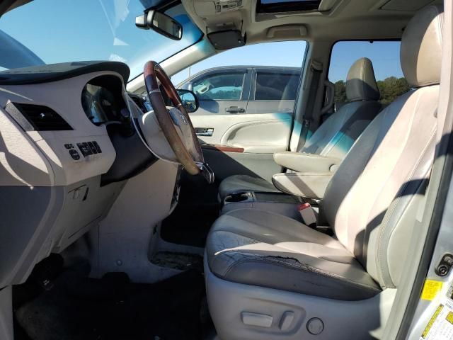 2012 Toyota Sienna XLE