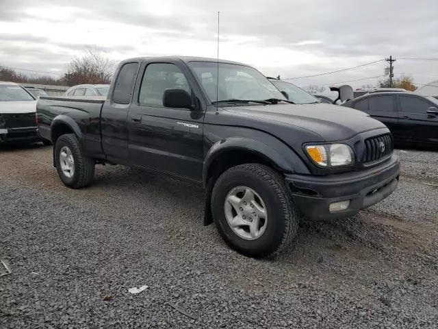 2004 Toyota Tacoma Xtracab