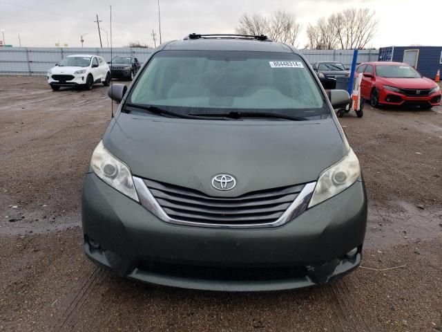 2011 Toyota Sienna XLE