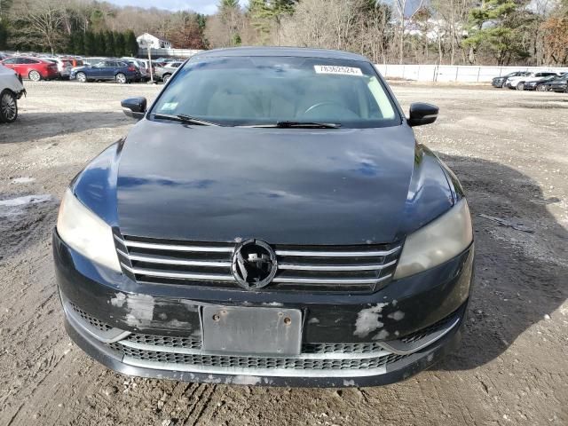 2014 Volkswagen Passat SE