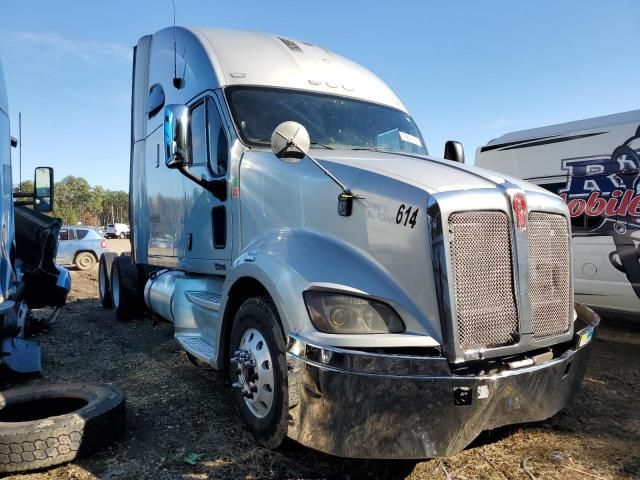 2012 Kenworth Construction T700