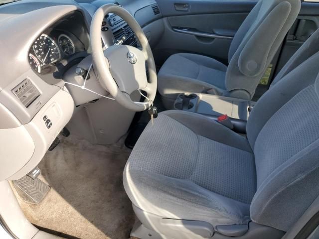 2006 Toyota Sienna CE