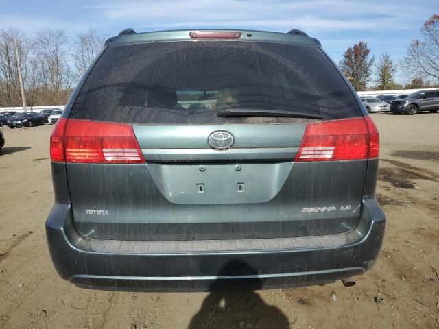 2004 Toyota Sienna CE