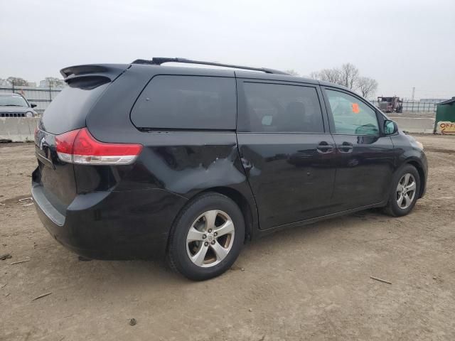 2011 Toyota Sienna LE