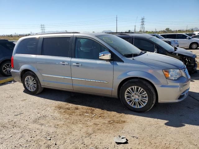 2015 Chrysler Town & Country Touring L