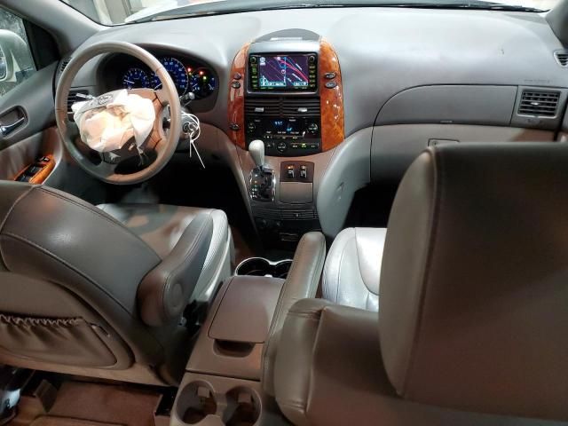 2010 Toyota Sienna XLE