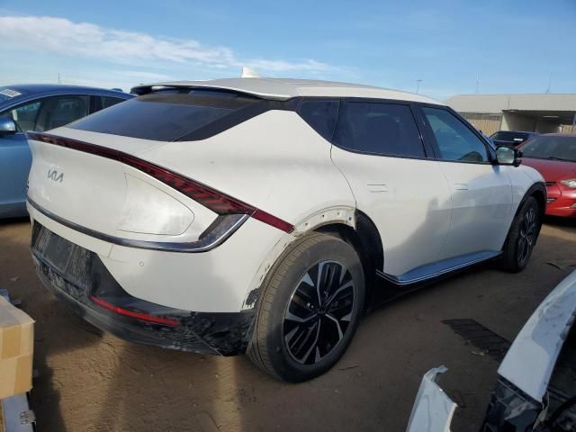 2022 KIA EV6 Light