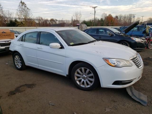 2013 Chrysler 200 Touring