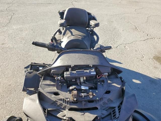 2023 Can-Am Spyder Roadster RT