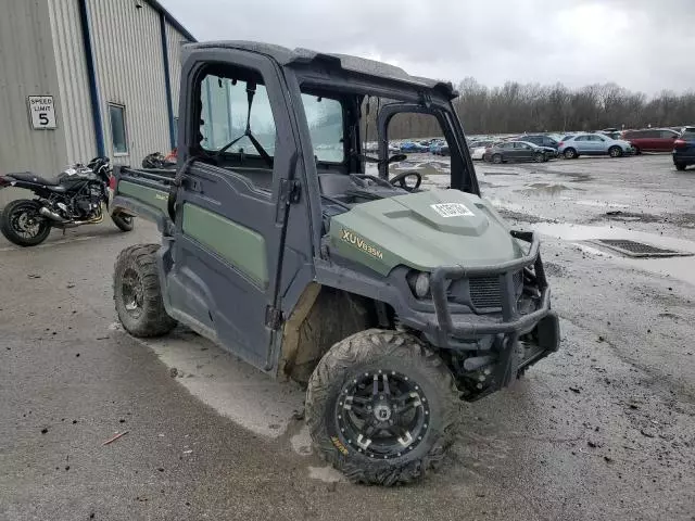 2020 John Deere XUV835M