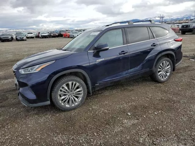 2021 Toyota Highlander Hybrid Platinum