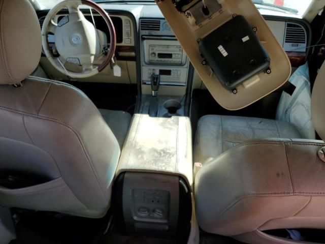 2003 Lincoln Navigator