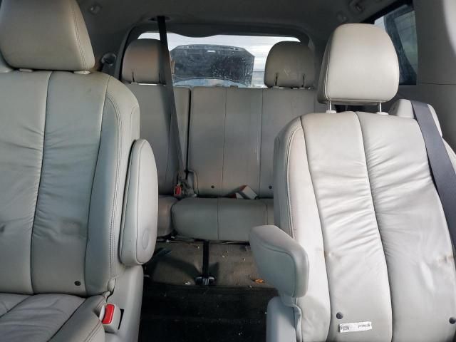 2012 Toyota Sienna XLE