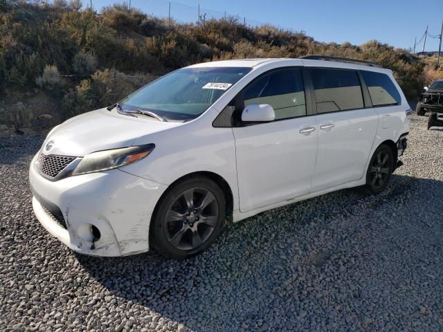 2016 Toyota Sienna SE