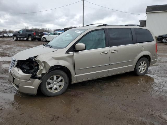 2009 Chrysler Town & Country Touring