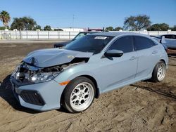 Carros salvage sin ofertas aún a la venta en subasta: 2017 Honda Civic LX