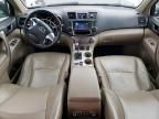 2013 Toyota Highlander Base