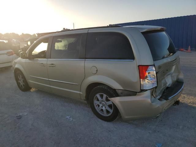 2011 Chrysler Town & Country Touring