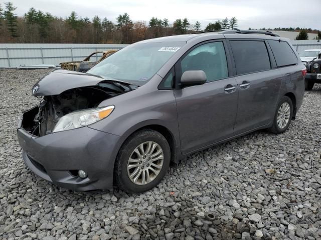 2016 Toyota Sienna XLE