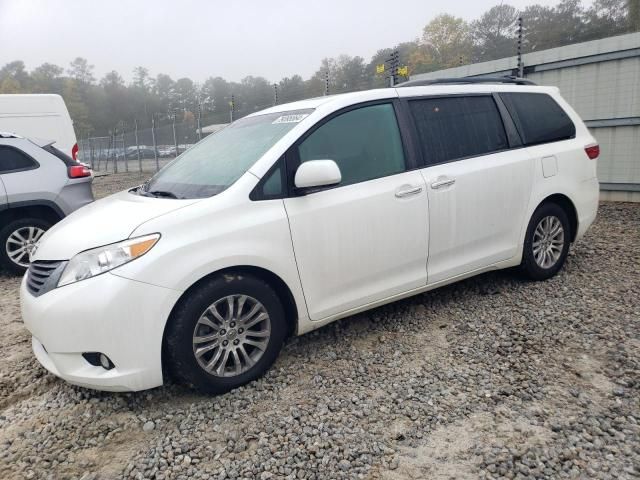 2015 Toyota Sienna XLE