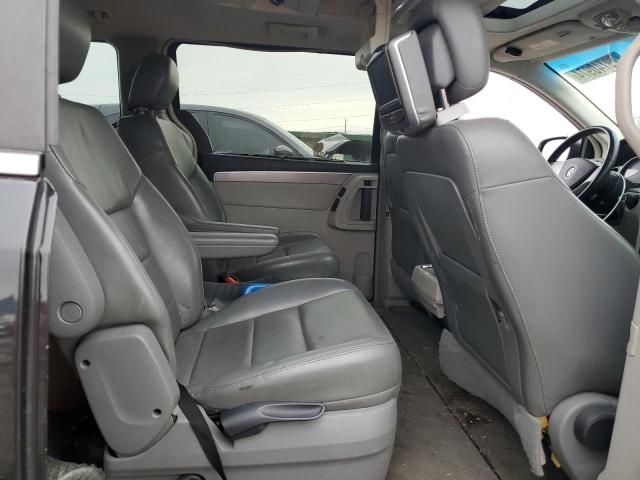 2010 Volkswagen Routan SEL