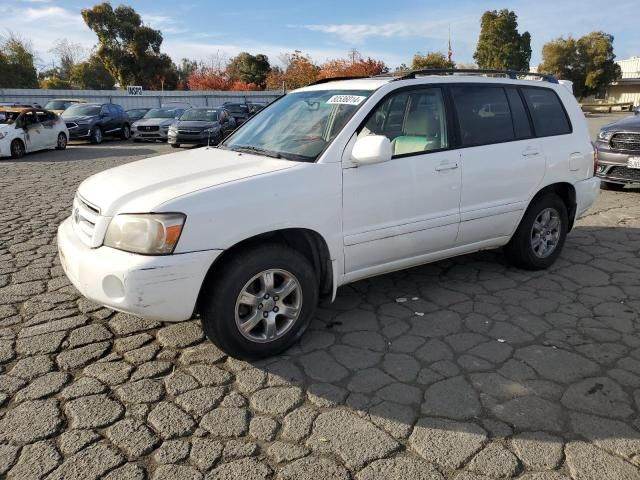 2004 Toyota Highlander Base