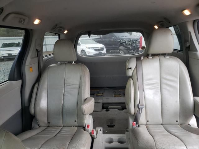 2011 Toyota Sienna XLE