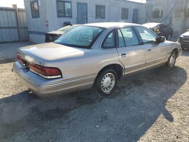 1995 Ford Crown Victoria LX