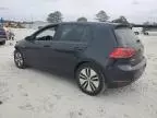 2016 Volkswagen E-GOLF SE