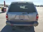 2000 Nissan Pathfinder LE