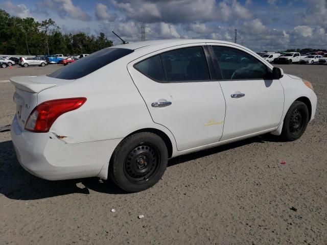 2014 Nissan Versa S