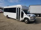 2017 Ford Econoline E450 Super Duty Cutaway Van