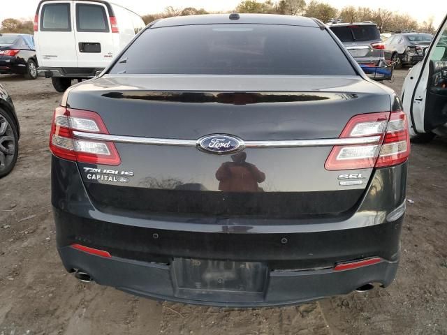 2014 Ford Taurus SEL