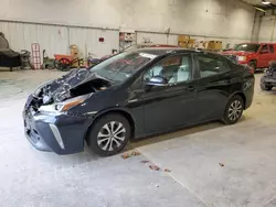 Salvage cars for sale at Milwaukee, WI auction: 2022 Toyota Prius LE