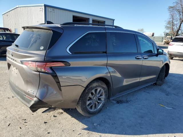 2022 Toyota Sienna XLE