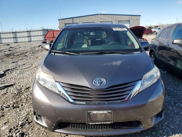 2015 Toyota Sienna LE