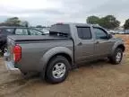 2008 Nissan Frontier Crew Cab LE