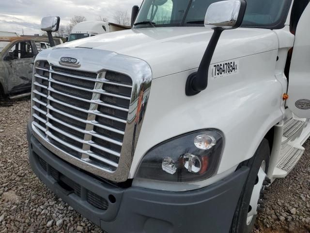 2015 Freightliner Cascadia 125