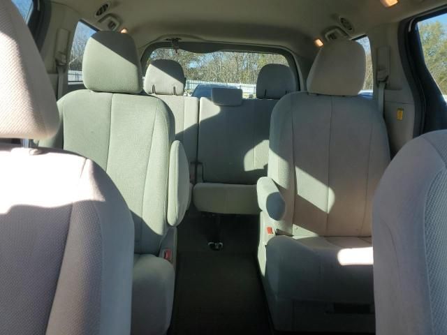 2013 Toyota Sienna