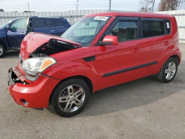 2011 KIA Soul +