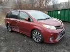 2018 Toyota Sienna XLE