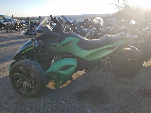 2013 Can-Am Spyder Roadster RS