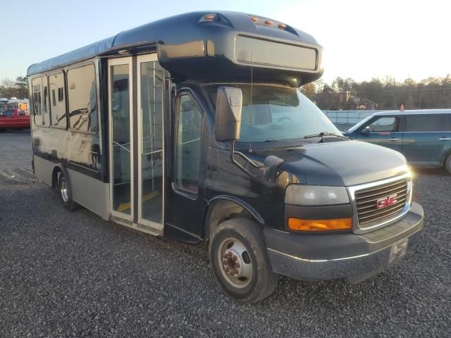 2008 GMC Savana Cutaway G3500