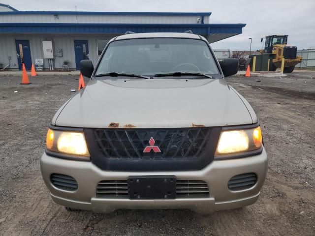 2001 Mitsubishi Montero Sport ES