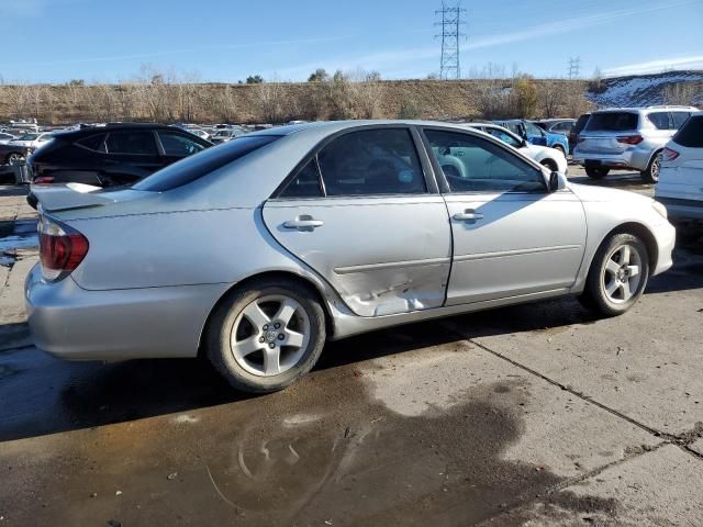 2005 Toyota Camry LE